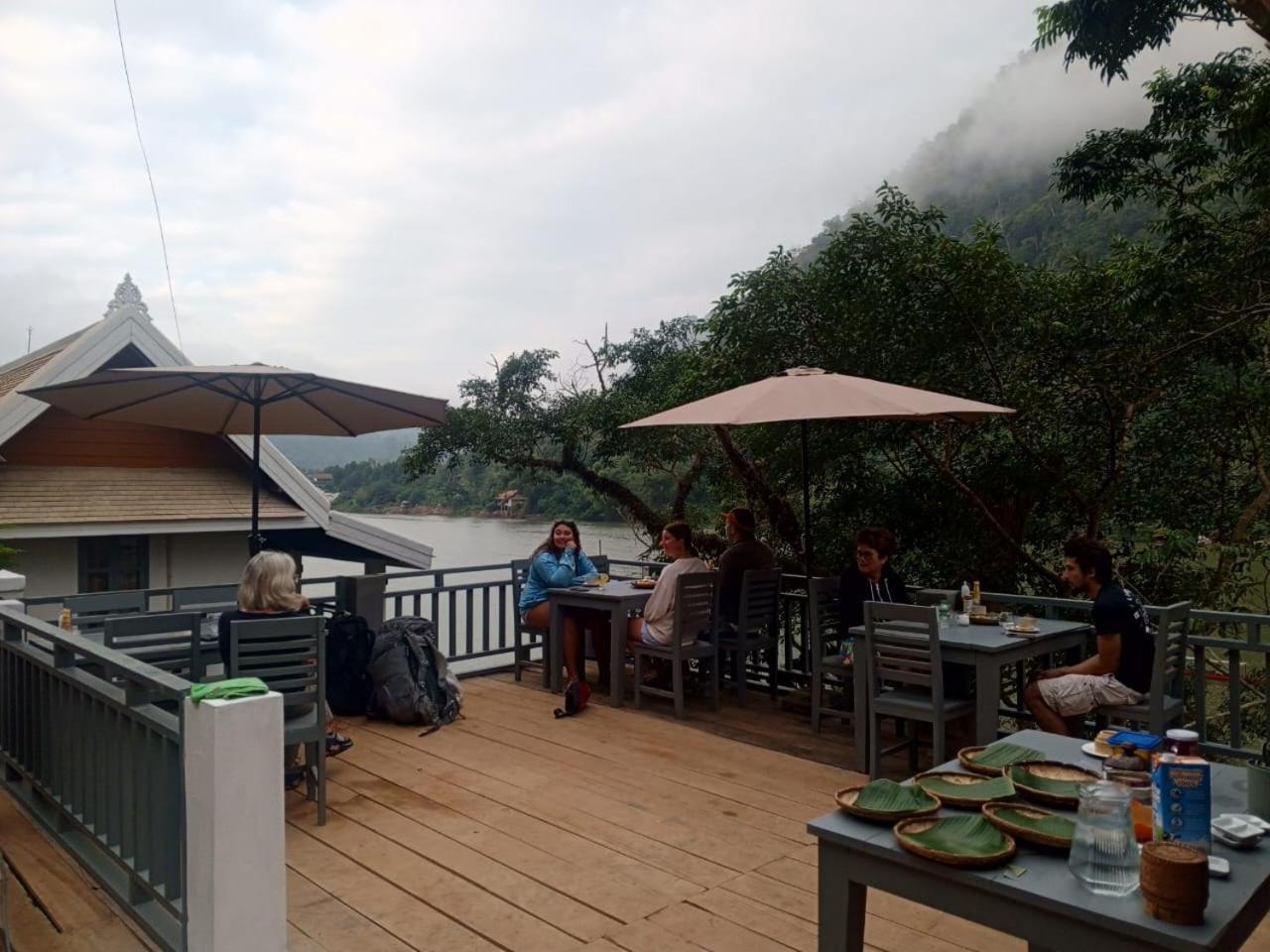 Dokchampa River View Villa Nong Khiaw ภายนอก รูปภาพ